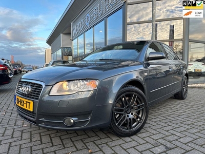 Audi A4 Limousine 3.2 FSI Pro Line V6 Automaat Xenon