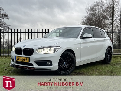 BMW 1-serie 118i Blackline Executive NL-Auto Navi / 18Inch