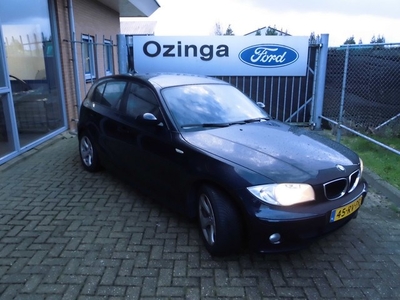 BMW 1-serie 120i Anniversary leder-navi-luxe uitvoering