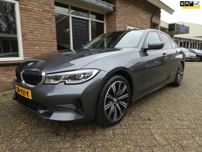 BMW 3-serie 320d High Executive Edition Automaat / Leder /