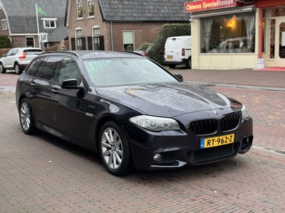 BMW 5-serie Touring 535d High Executive motor tikt