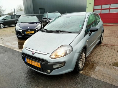 Fiat Punto Evo 1.3 M-Jet Dynamic GERESERVEERD!!!!!