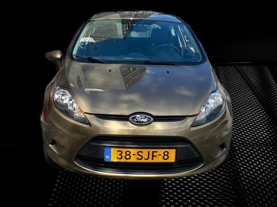 Ford Fiesta 1.4i Trend - RIJKLAAR - Airco I Comfort pakket