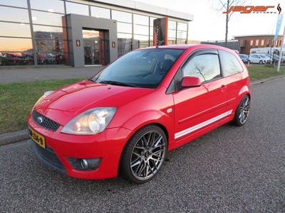 Ford Fiesta ST 2.0 16VST 150PK AIRCO TOP (bj 2006)