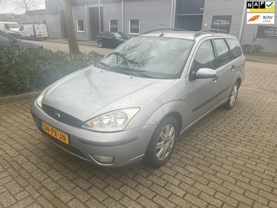 Ford Focus Wagon 1.6-16V Futura LEER AIRCO NIEUWE APK