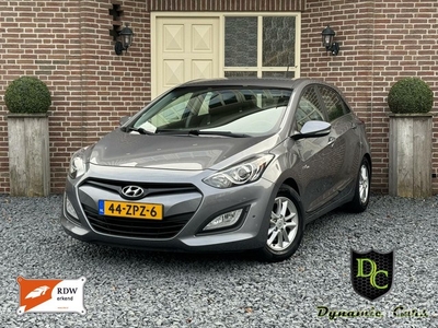 Hyundai i30 1.6 GDI i-Vision *Camera *Navi *Parksnsr *Clima