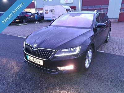 Skoda Superb Combi 1.6 TDI DSG Edition GERESERVEERD!!!!!