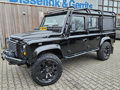 Land Rover Defender 110 3.7 V6 (305PK) SE 7p benzine UNIEK!