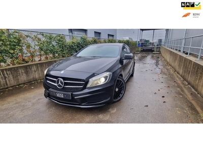 Mercedes-Benz A-klasse 180 Ambition AMG PAKKET XENON ACC