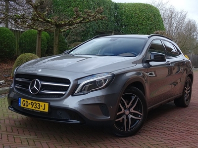 Mercedes-Benz GLA 200 amgSport Pano-dak, Full options 1ste