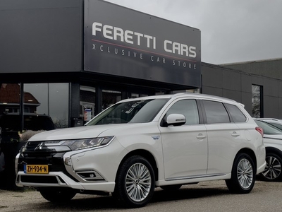 Mitsubishi Outlander 2.4 PHEV INTENSE+ AUT PANODAK LEDER