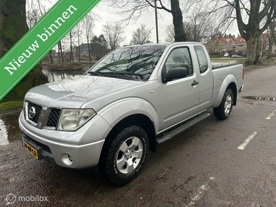 Nissan Navara 2.5 dCi LE King Cab