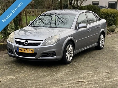 Opel Vectra GTS 2.2-16V Executive Apk 3-25 Nap leer cruise