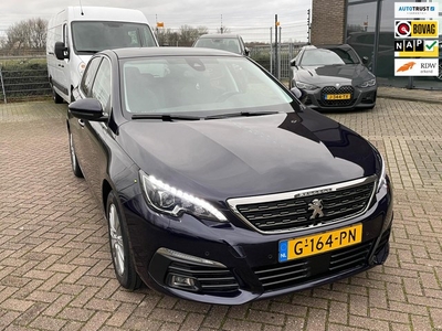 Peugeot 308 1.2 PureTech Blue Lease Premium, AUTOMAAT, 1E