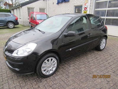 Renault Clio 1.2-16V Expression