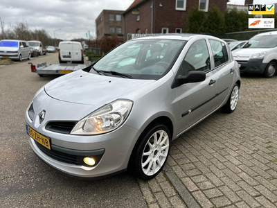 Renault Clio 1.2-16V Special Line * 5 DRS * AIRCO *