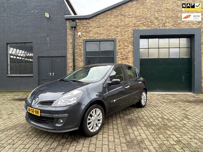 Renault Clio 1.6-16V Dynamique Luxe Airco