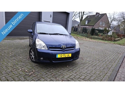 Toyota Verso 2.2 D-4D Dynamic (bj 2006)