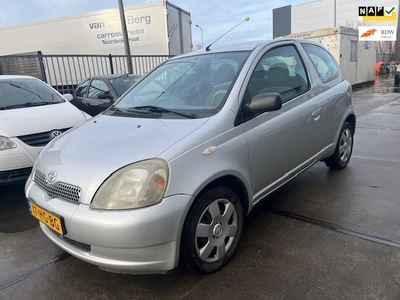 Toyota Yaris 1.0-16V VVT-i Sol