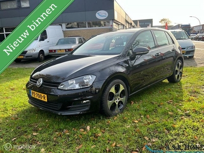 Volkswagen Golf 1.2 TSI Connected Series