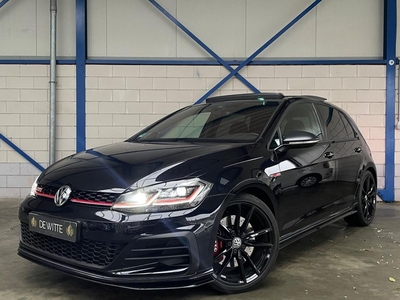 Volkswagen Golf 2.0 TSI GTI TCR PANOAKRAKEYLESSDYNAUDIO