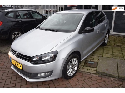 Volkswagen Polo 1.2-12V Trendline hele nette polo parkeer