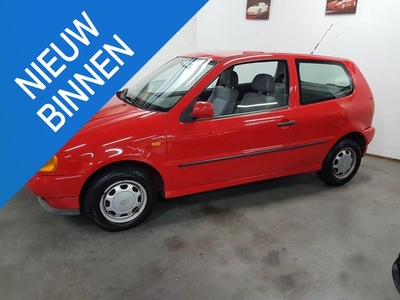 Volkswagen Polo 1300i 3 DEURS 1e Eigenaar FERRARI ROOD