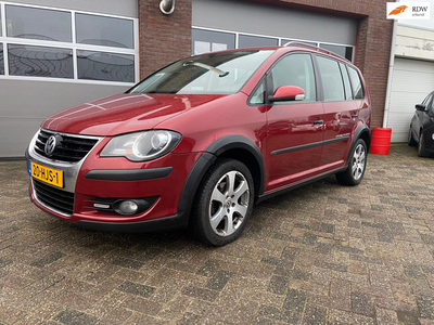 Volkswagen Touran 1.4 TSI Cross