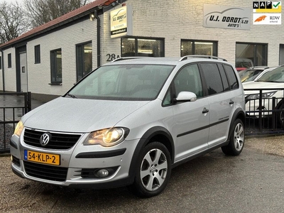 Volkswagen Touran 1.4 TSI Cross 7 persoons!