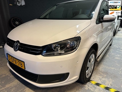 Volkswagen Touran 2.0 TDI Comfortline BlueMotion 2014 DSG