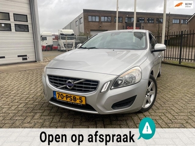 Volvo S60 1.6 T3 150PK Kinetic (bj 2011)