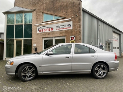 Volvo S60 2.4 Summum. Automaat / garantie !