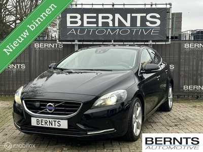 Volvo V40 T2 MomentumAdaptive Cruise