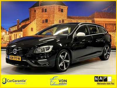 Volvo V60 1.5 T3 R-Design Automaat Xenon/LED Navigatie PDC