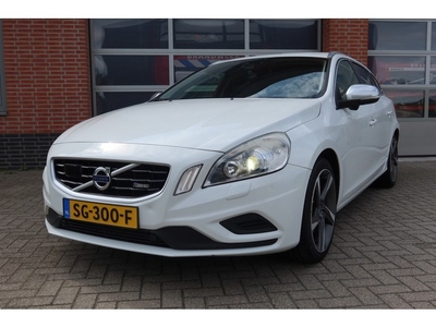 Volvo V60 1.6 T4 Summum R- Design (bj 2011, automaat)