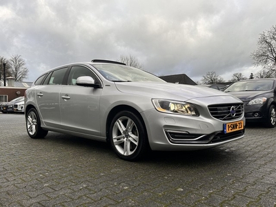 Volvo V60 2.4 D6 AWD Plug-In Hybrid Summum *PANO XENON