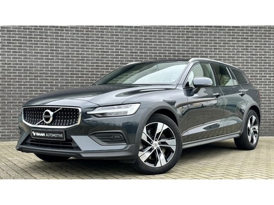 Volvo V60 Cross Country 2.0 T5 AWD Pro Panorama Leder