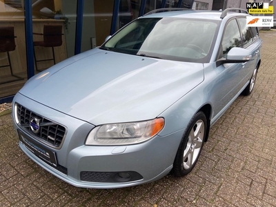 Volvo V70 2.5T Momentum 200PK Youngtimer