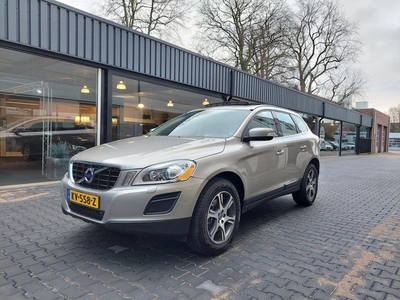 Volvo XC60 2.0 T5 Summum Dealer oh Camera Navi Clima