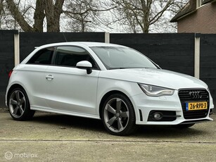 Audi A11.2 TFSI S edition / Black line / XENON / NAP / 3 X