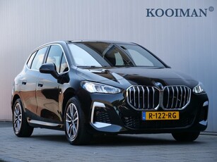 BMW 2 Serie 220i Active Tourer 157pk M-pakket Automaat