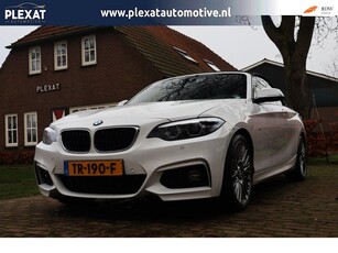 BMW 2-serie Cabrio 220i High Executive Aut. M-Pakket