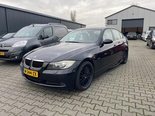 BMW 3-serie 318i-Leer-Xenon-DEFECT-KETTING LICHT HOORBAAR.