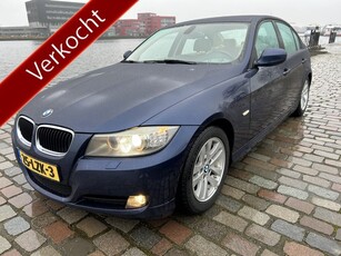 BMW 3-serie 320d High Executive navi airco/ecc leer