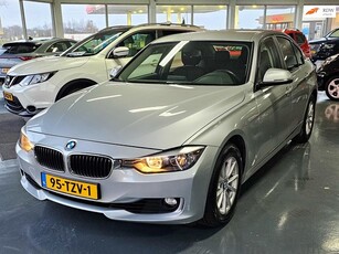 BMW 3-serie 320i Executive