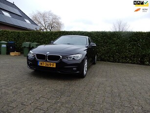 BMW 3-serie Touring 318i High Executive