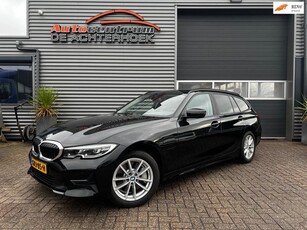 BMW 3-serie Touring 330eSport InterieurLEDNAVI