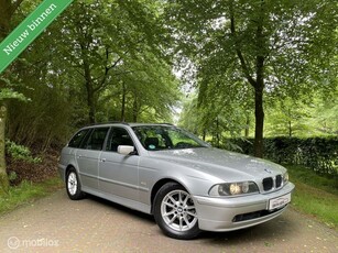 BMW 5-serie Touring 525i Lifestyle Edition / Youngtimer /