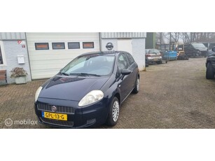 Fiat Punto 1.2 3 drs nwe apk el ramen radio/cd airco !!!