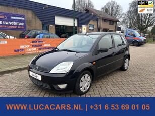 Ford Fiesta 1.4-16V Trend AUTOMAAT! NIEUWE APK!